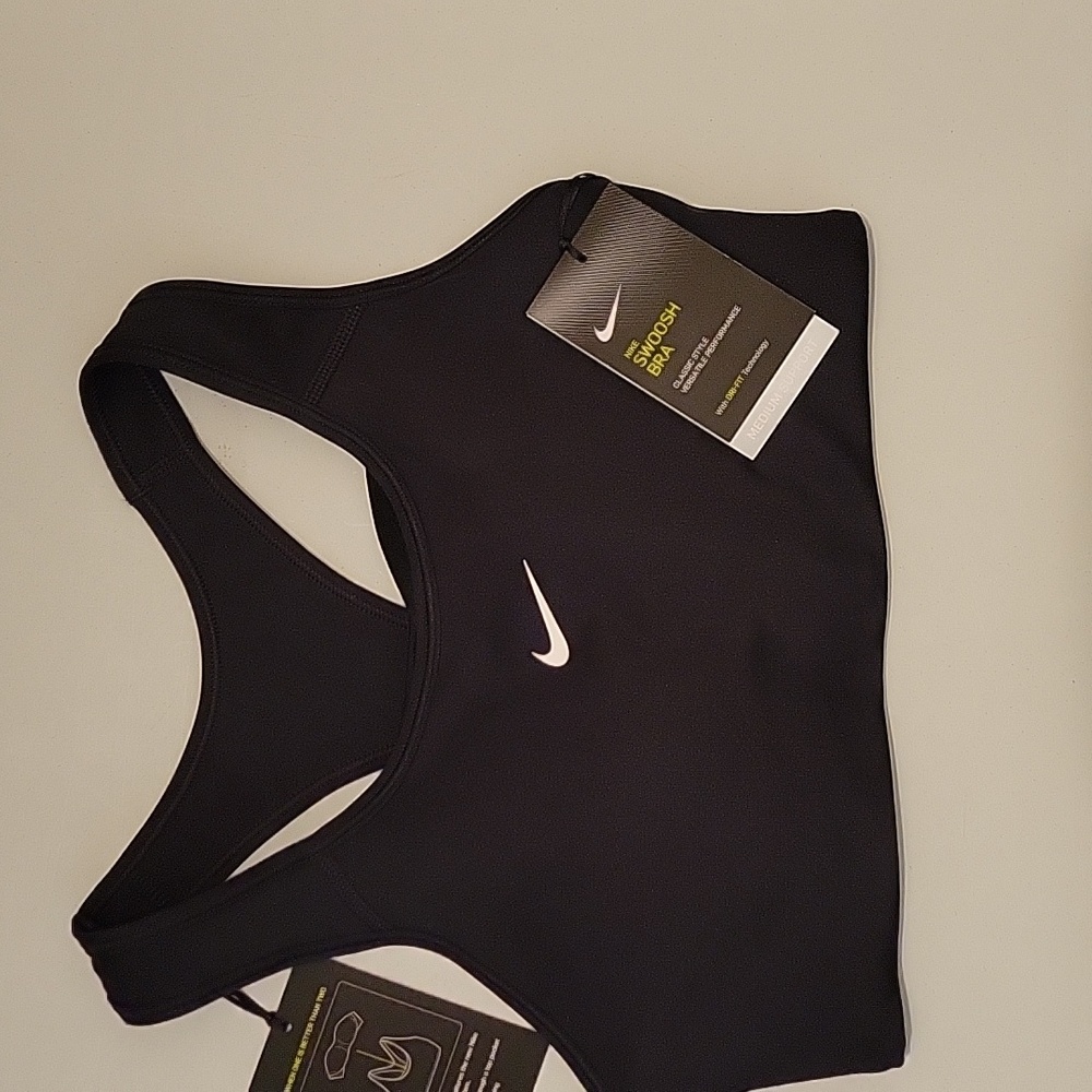 NWT Nike Swoosh Bra size M